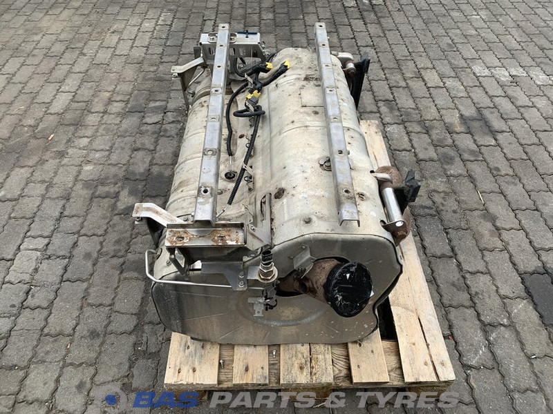 Mercedes-Benz Uitlaatdemper Mercedes A 010 490 54 12 - Muffler for Truck: picture 2 Mercedes-Benz Uitlaatdemper Mercedes A 010 490 54 12 - Muffler for Truck: picture 2