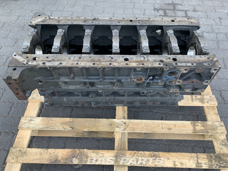 Renault Motorblok Renault 7421294022 - Cylinder block for Truck: picture 1 Renault Motorblok Renault 7421294022 - Cylinder block for Truck: picture 1