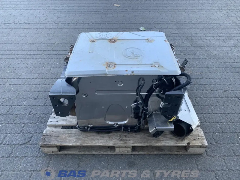 Renault  - Muffler for Truck: picture 3 Renault  - Muffler for Truck: picture 3