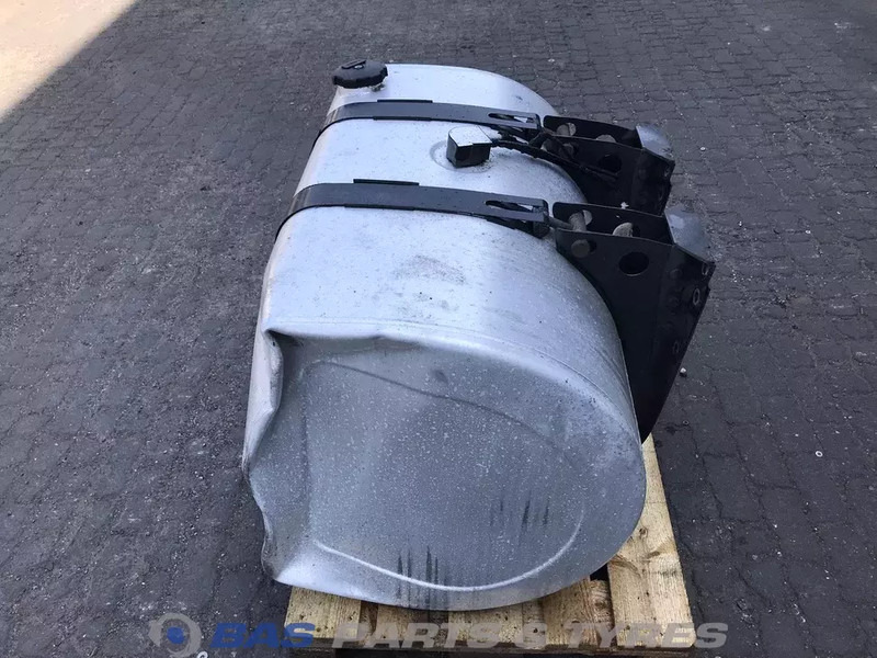 Renault  - Fuel tank for Truck: picture 2 Renault  - Fuel tank for Truck: picture 2