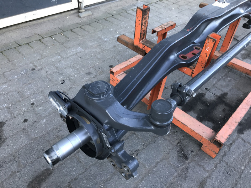 Renault - Front axle for Truck: picture 3 Renault - Front axle for Truck: picture 3