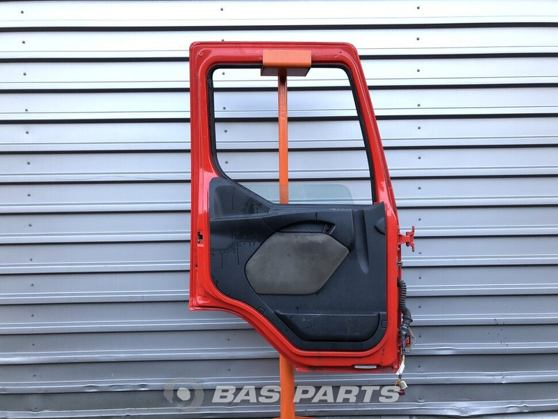 Renault Premium Euro 4-5 - Door and parts for Truck: picture 2 Renault Premium Euro 4-5 - Door and parts for Truck: picture 2