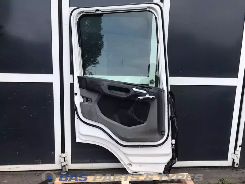 Scania G-Serie NextGen - Door and parts for Truck: picture 2 Scania G-Serie NextGen - Door and parts for Truck: picture 2