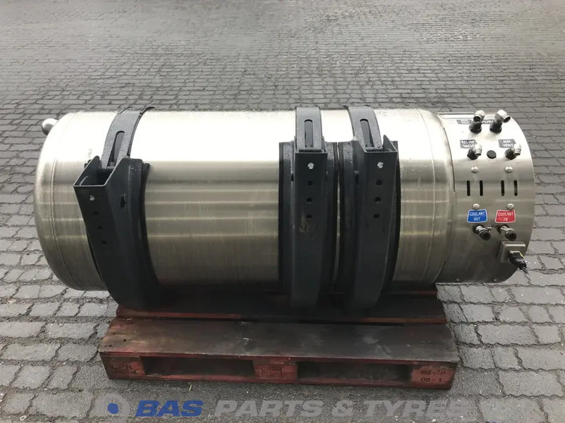 Scania LNG tank Scania 352 Liter 1776103 - Fuel tank for Truck: picture 3 Scania LNG tank Scania 352 Liter 1776103 - Fuel tank for Truck: picture 3