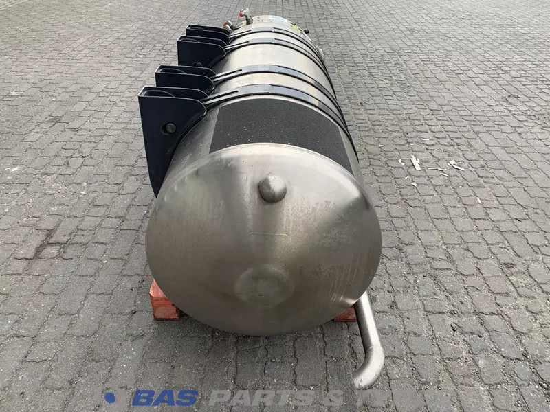 Scania LNG tank Scania 406 Liter 1776103 - Fuel tank for Truck: picture 2 Scania LNG tank Scania 406 Liter 1776103 - Fuel tank for Truck: picture 2