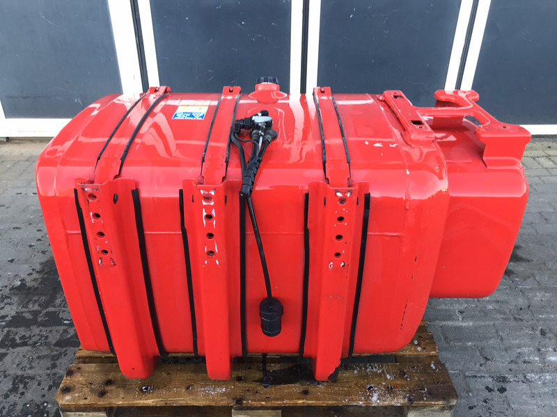 Scania  - Fuel tank for Truck: picture 3 Scania  - Fuel tank for Truck: picture 3