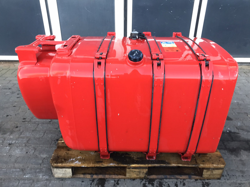 Scania  - Fuel tank for Truck: picture 1 Scania  - Fuel tank for Truck: picture 1