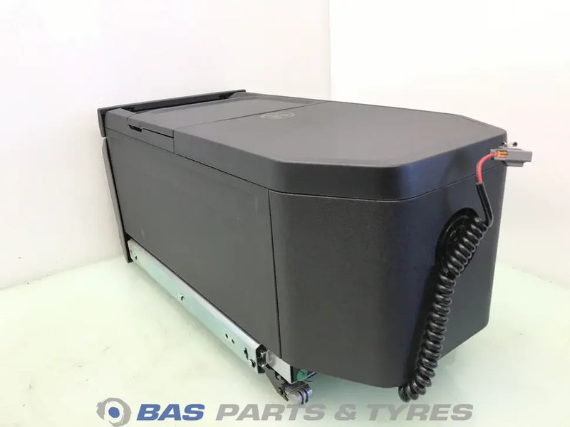 DAF XG Koelkast DAF 35 Liter 2321324 - Spare parts for Truck: picture 3 DAF XG Koelkast DAF 35 Liter 2321324 - Spare parts for Truck: picture 3