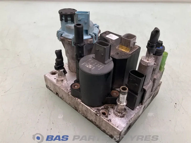 Renault  - Spare parts for Truck: picture 2 Renault  - Spare parts for Truck: picture 2