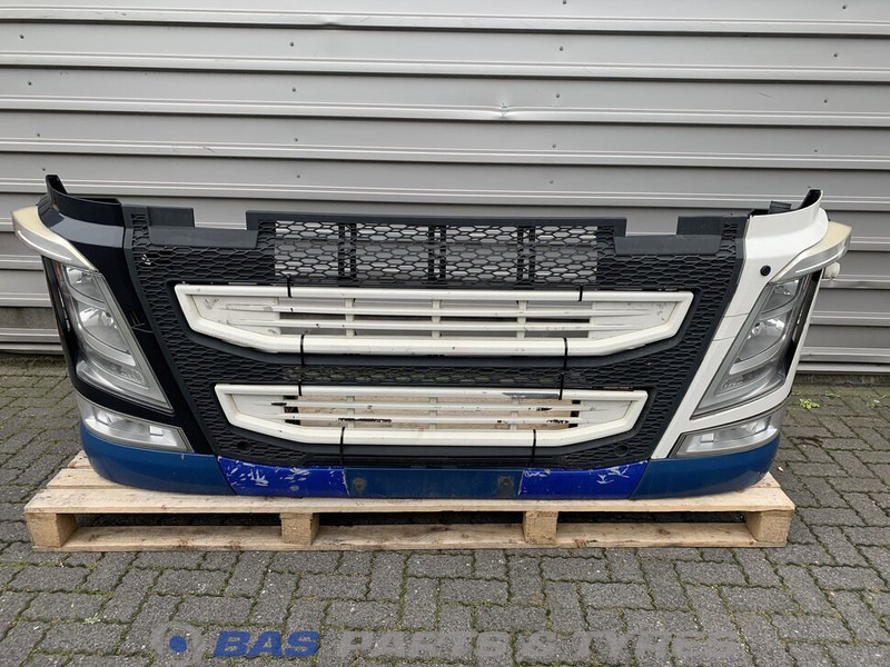 Volvo FH4 - Bumper for Truck: picture 1 Volvo FH4 - Bumper for Truck: picture 1