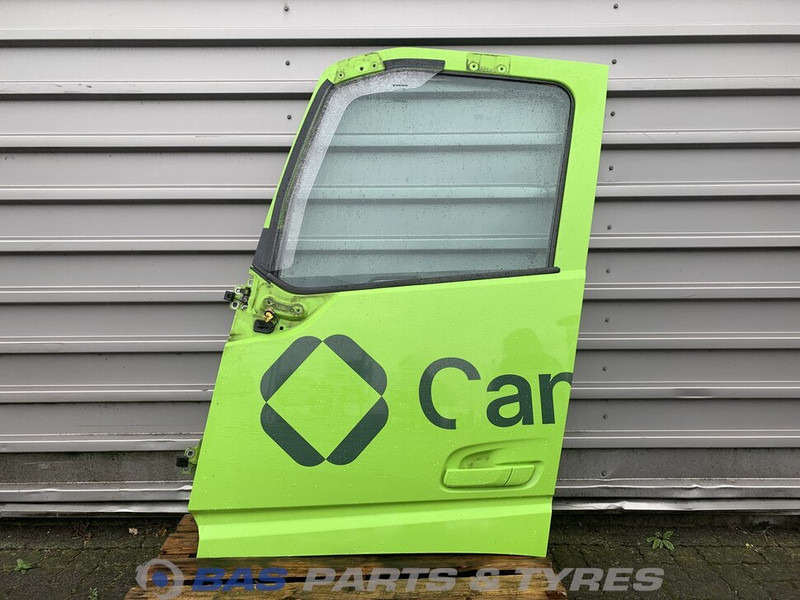 Volvo FH4 - Door and parts for Truck: picture 1 Volvo FH4 - Door and parts for Truck: picture 1