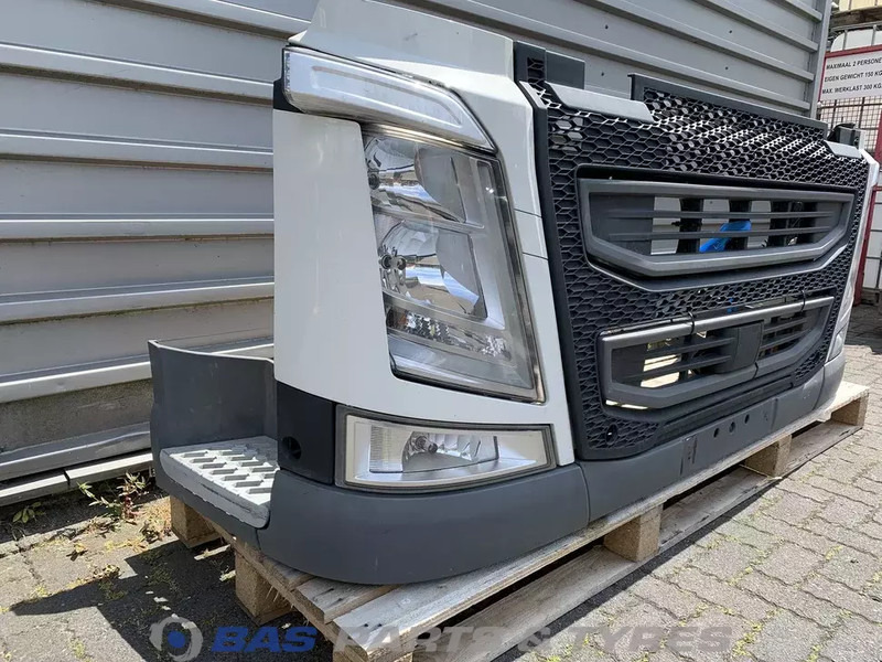 Volvo FH4 - Bumper for Truck: picture 3 Volvo FH4 - Bumper for Truck: picture 3