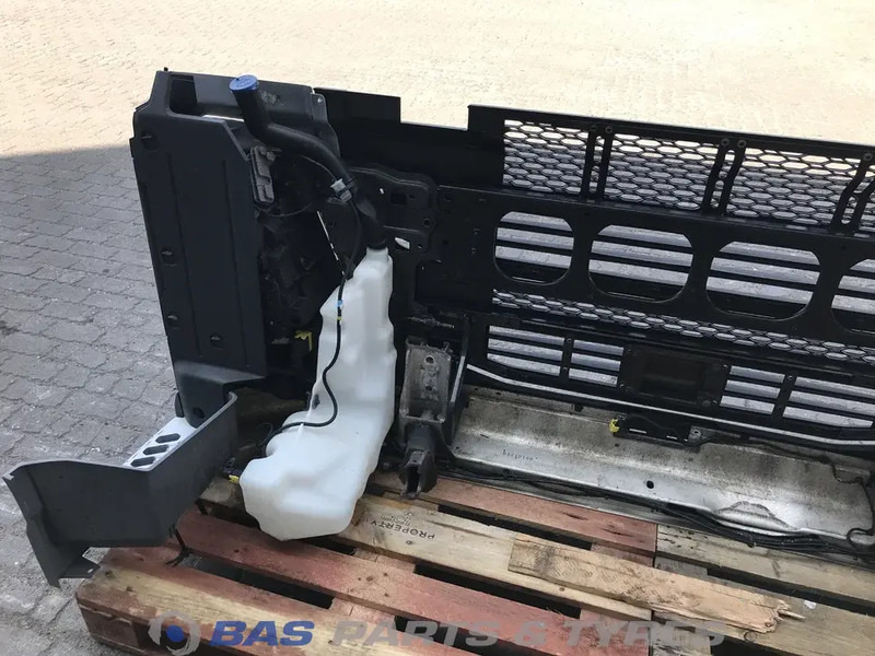Volvo FH4 - Bumper for Truck: picture 4 Volvo FH4 - Bumper for Truck: picture 4