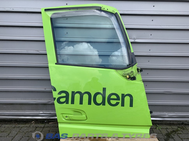 Volvo FH4 - Door and parts for Truck: picture 1 Volvo FH4 - Door and parts for Truck: picture 1