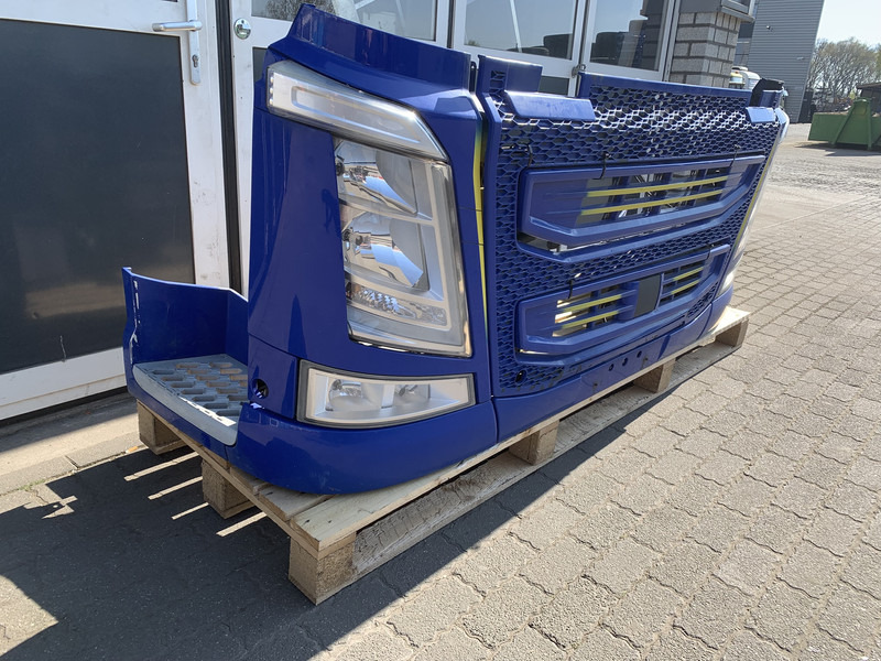 Volvo FH4 - Bumper for Truck: picture 3 Volvo FH4 - Bumper for Truck: picture 3