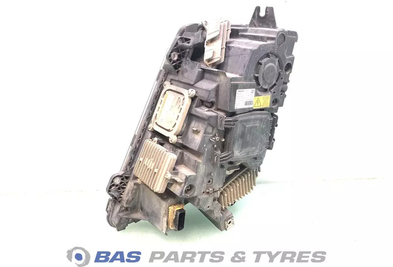 Volvo FH4 - Headlight for Truck: picture 2 Volvo FH4 - Headlight for Truck: picture 2