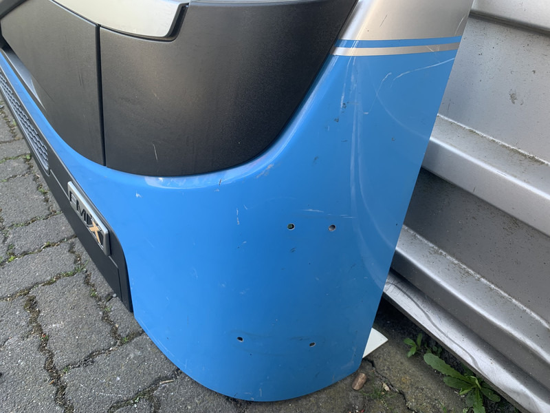 Volvo FM4 Frontpaneel Volvo 84081698 - Grill for Truck: picture 3 Volvo FM4 Frontpaneel Volvo 84081698 - Grill for Truck: picture 3