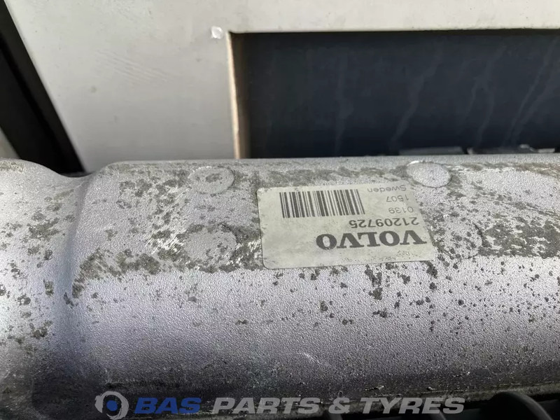Volvo FM4 - Radiator for Truck: picture 2 Volvo FM4 - Radiator for Truck: picture 2