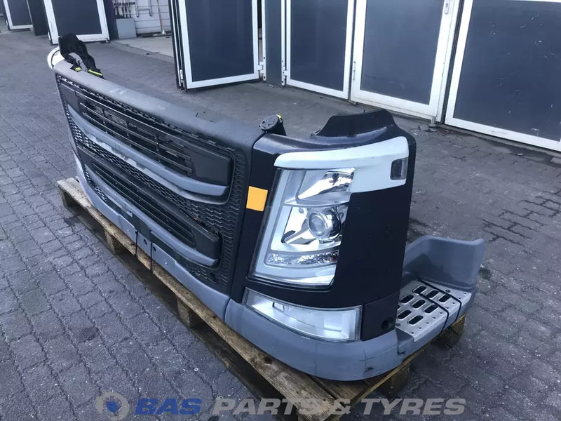 Volvo FM4 - Bumper for Truck: picture 2 Volvo FM4 - Bumper for Truck: picture 2
