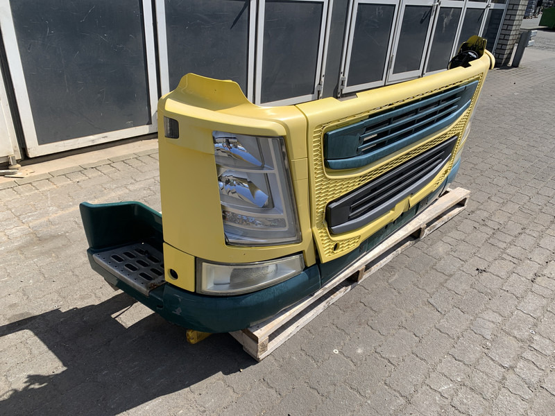 Volvo FM4 - Bumper for Truck: picture 3 Volvo FM4 - Bumper for Truck: picture 3