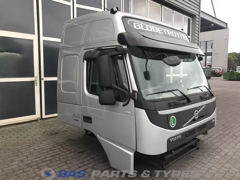 Volvo FM4 Volvo Globetrotter L2H2 3980267 - Cab and interior for Truck: picture 2 Volvo FM4 Volvo Globetrotter L2H2 3980267 - Cab and interior for Truck: picture 2