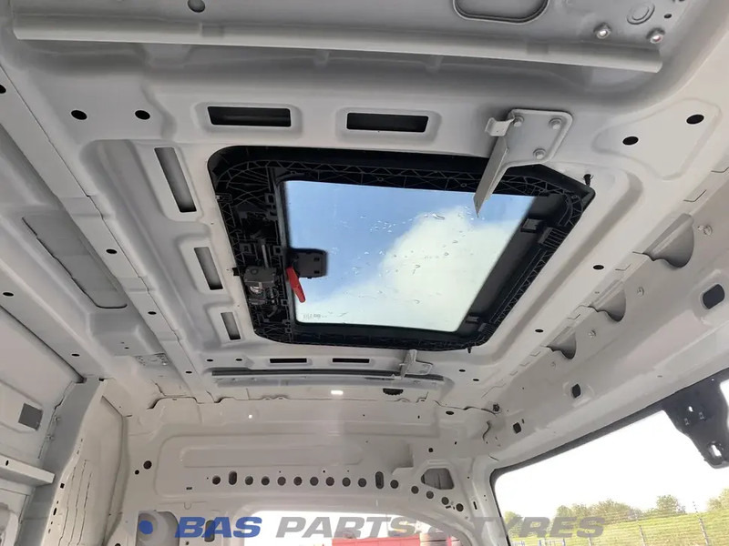 Volvo FM5 Volvo Day Cab L1H1 84234868 - Cab and interior for Truck: picture 5 Volvo FM5 Volvo Day Cab L1H1 84234868 - Cab and interior for Truck: picture 5