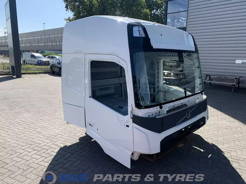 Volvo FM5 Volvo Globetrotter L2H2 84213718 - Cab and interior for Truck: picture 2 Volvo FM5 Volvo Globetrotter L2H2 84213718 - Cab and interior for Truck: picture 2