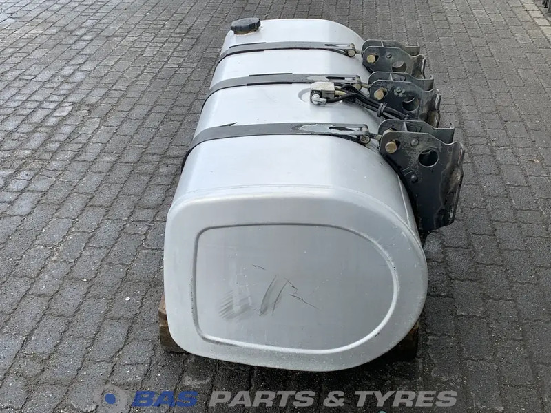 Volvo - Fuel tank for Truck: picture 3 Volvo - Fuel tank for Truck: picture 3