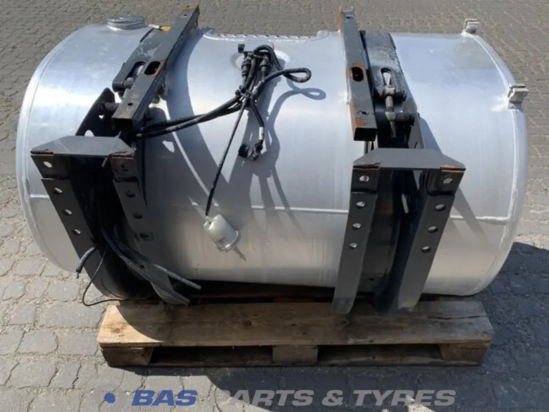 Volvo - Fuel tank for Truck: picture 3 Volvo - Fuel tank for Truck: picture 3