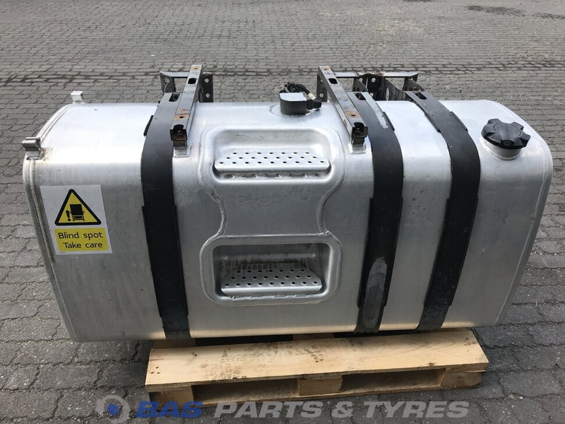 Volvo - Fuel tank for Truck: picture 1 Volvo - Fuel tank for Truck: picture 1
