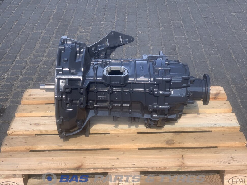 ZF FL Euro 6 Volvo ATO1056 Versnellingsbak 6AS1000 TO - Gearbox for Truck: picture 1 ZF FL Euro 6 Volvo ATO1056 Versnellingsbak 6AS1000 TO - Gearbox for Truck: picture 1