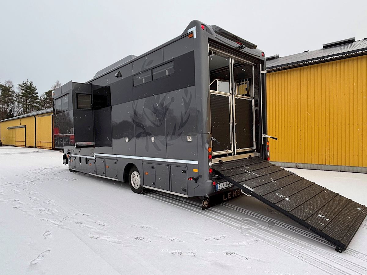 Horse truck DAF Lehel horsebox 210 LF: picture 14