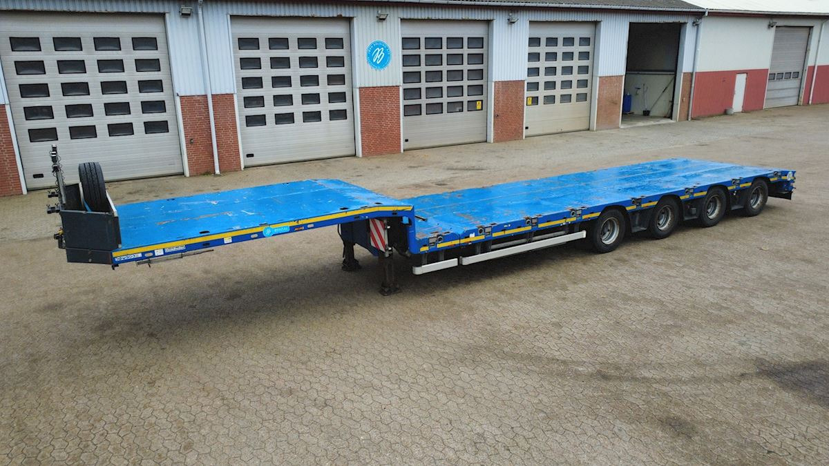 Goldhofer STN-L 4 A F2 - Dropside/ Flatbed semi-trailer: picture 1 Goldhofer STN-L 4 A F2 - Dropside/ Flatbed semi-trailer: picture 1