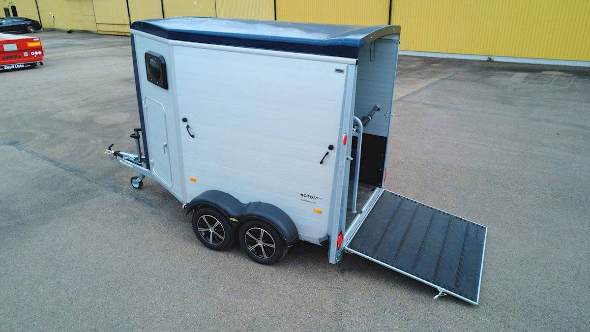 Humbaur Notos Alu - Horse trailer: picture 1 Humbaur Notos Alu - Horse trailer: picture 1