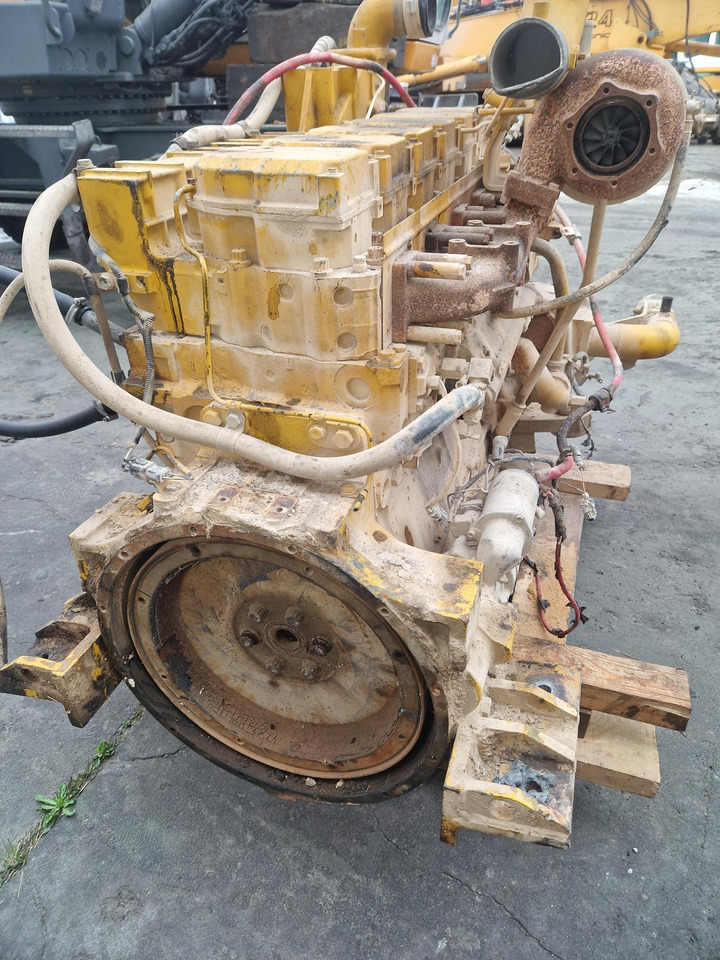 KOMATSU SAA6D 140E-2 - Engine for Construction machinery: picture 2 KOMATSU SAA6D 140E-2 - Engine for Construction machinery: picture 2