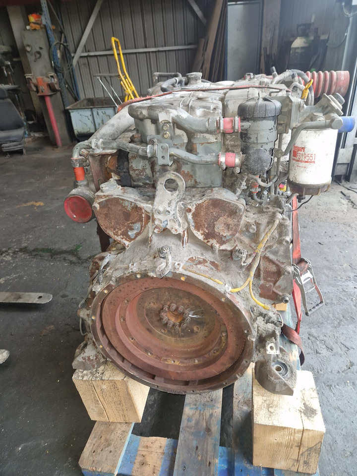 LIEBHERR D934S A6 - Engine for Construction machinery: picture 5 LIEBHERR D934S A6 - Engine for Construction machinery: picture 5