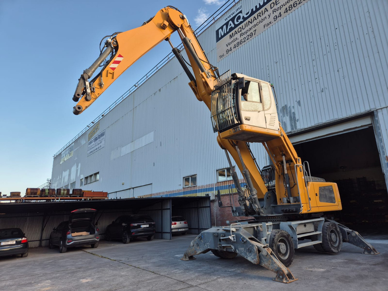 LIEBHERR LH30M - Waste/ Industry handler: picture 2 LIEBHERR LH30M - Waste/ Industry handler: picture 2