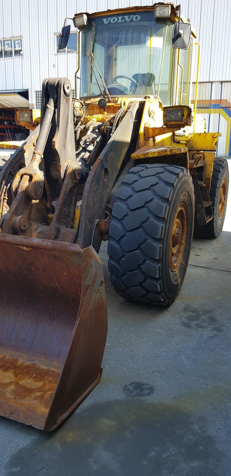 VOLVO L90D S/N 33264 - Wheel loader: picture 5 VOLVO L90D S/N 33264 - Wheel loader: picture 5