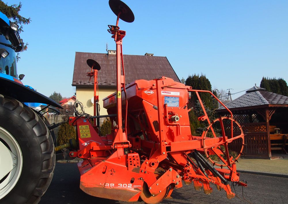 Combine seed drill Agregat uprawowo-siewny Kuhn Kuhn HRB302D I INTEGRA 3000 2002 Brona wirowa + siewnik KUHN agregat uprawowo-siewny 3m: picture 6 Combine seed drill Agregat uprawowo-siewny Kuhn Kuhn HRB302D I INTEGRA 3000 2002 Brona wirowa + siewnik KUHN agregat uprawowo-siewny 3m: picture 6