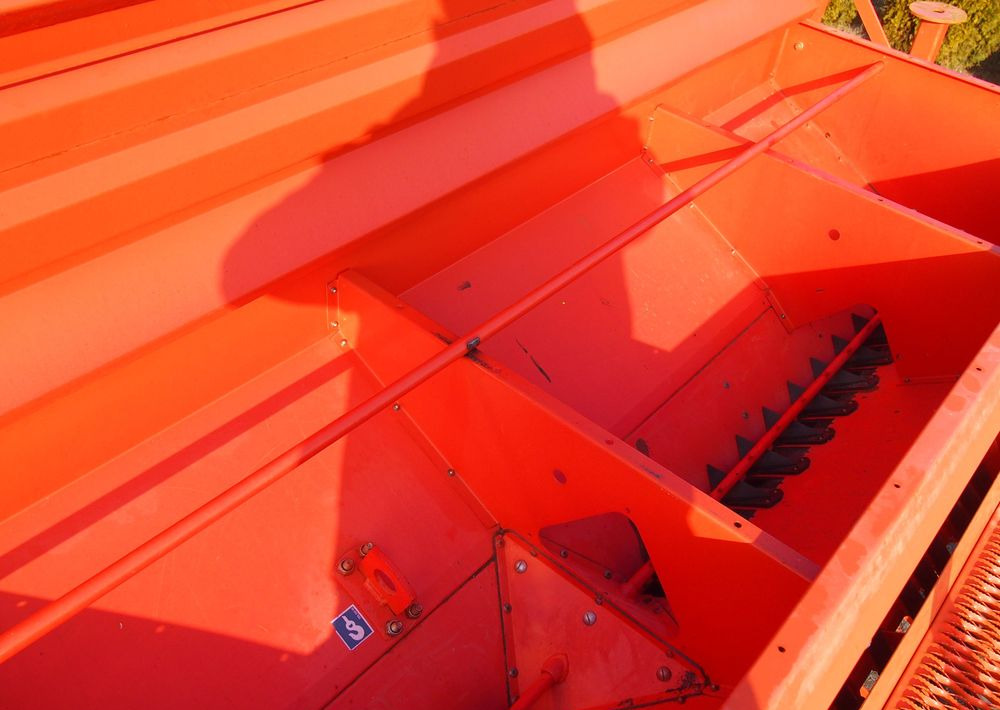 Combine seed drill Agregat uprawowo-siewny Kuhn Kuhn HRB302D I INTEGRA 3000 2002 Brona wirowa + siewnik KUHN agregat uprawowo-siewny 3m: picture 10 Combine seed drill Agregat uprawowo-siewny Kuhn Kuhn HRB302D I INTEGRA 3000 2002 Brona wirowa + siewnik KUHN agregat uprawowo-siewny 3m: picture 10