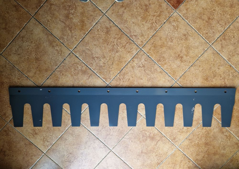 Wyposażenie Claas Grzebień do wersji 6 klawiszowych Grzebień klepiska - kukurydza Claas Dominator Mega Medion Tucanolawiszy - Attachment: picture 2 Wyposażenie Claas Grzebień do wersji 6 klawiszowych Grzebień klepiska - kukurydza Claas Dominator Mega Medion Tucanolawiszy - Attachment: picture 2