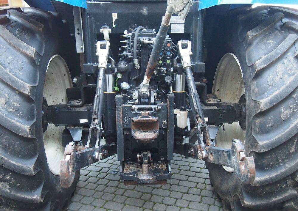 Ciągnik New Holland NH T6.140 2016 New Holland z Ładowaczem czołowym TUR on lease Ciągnik New Holland NH T6.140 2016 New Holland z Ładowaczem czołowym TUR: picture 13 Ciągnik New Holland NH T6.140 2016 New Holland z Ładowaczem czołowym TUR on lease Ciągnik New Holland NH T6.140 2016 New Holland z Ładowaczem czołowym TUR: picture 13