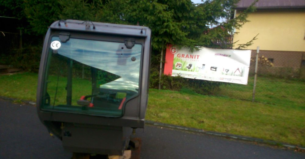 Ładowarka teleskopowa Manitou MT, MLT 2005 Kabina do Manitou - Cab for Material handling equipment: picture 1 Ładowarka teleskopowa Manitou MT, MLT 2005 Kabina do Manitou - Cab for Material handling equipment: picture 1