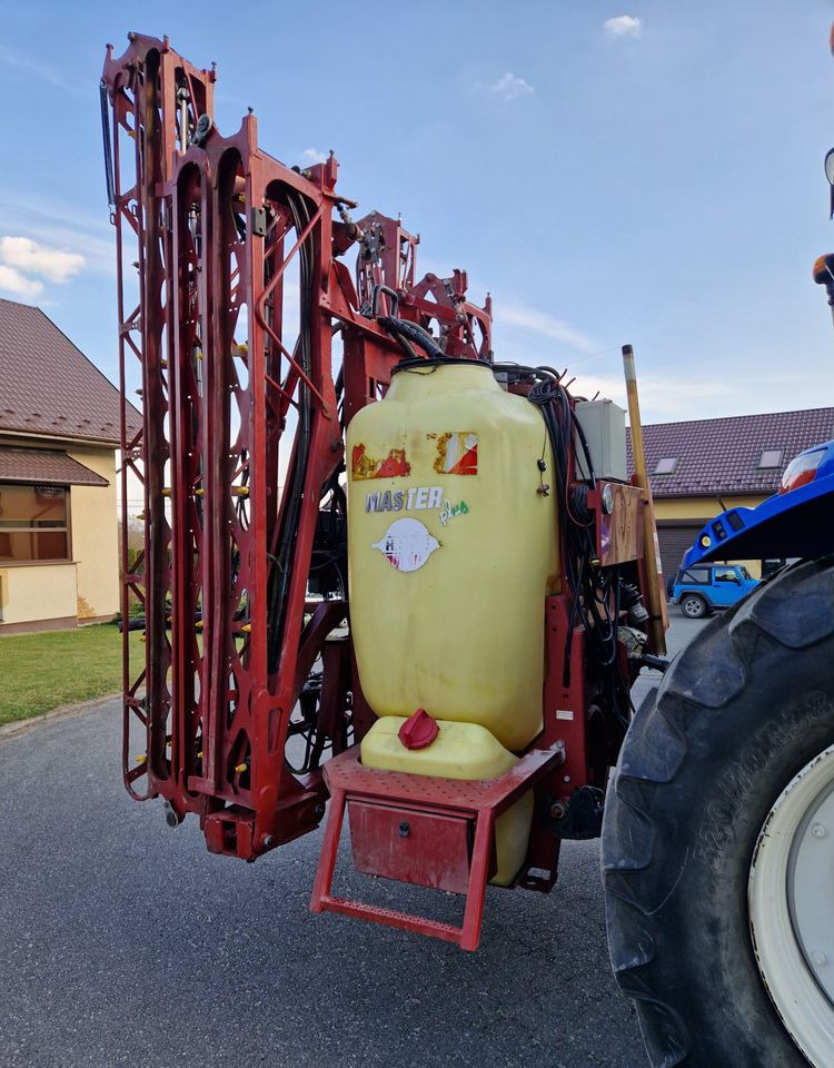Opryskiwacz Hardi Master plus 1200 2014 Opryskiwacz zawieszany HARDI - Tractor mounted sprayer: picture 3 Opryskiwacz Hardi Master plus 1200 2014 Opryskiwacz zawieszany HARDI - Tractor mounted sprayer: picture 3