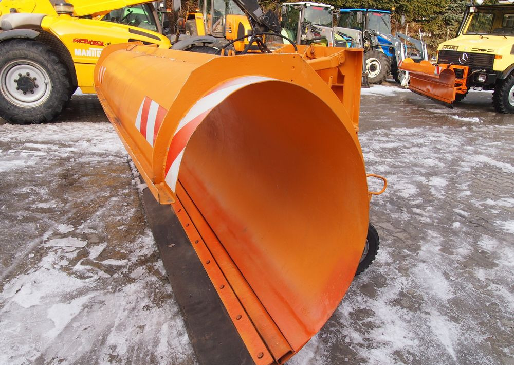 Pług do śniegu nn 2005 Skosowany obustronnie hydraulicznie - Snow plough: picture 5 Pług do śniegu nn 2005 Skosowany obustronnie hydraulicznie - Snow plough: picture 5