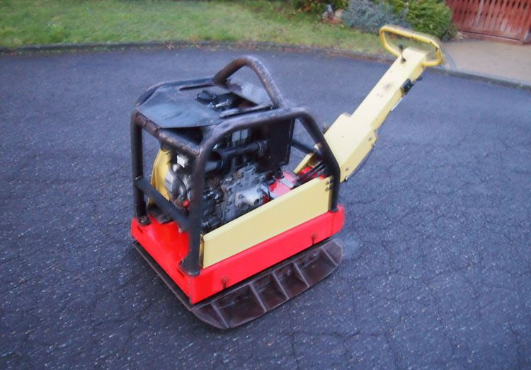 Ubijarka Dynapac Dynapac lg500 2010 Zagęszczarka Dynapac LG500 - Vibratory plate: picture 1 Ubijarka Dynapac Dynapac lg500 2010 Zagęszczarka Dynapac LG500 - Vibratory plate: picture 1