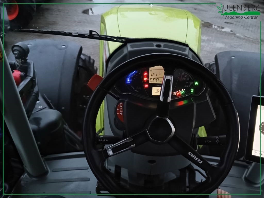 Farm tractor Claas Axion 960: picture 13