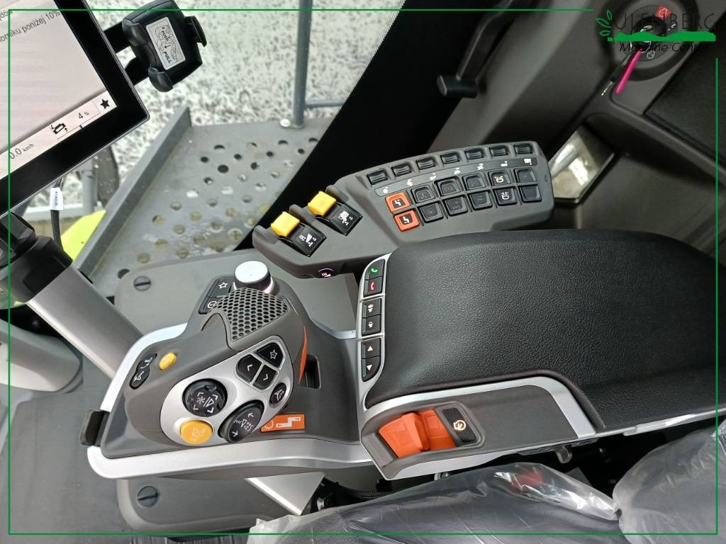 New Combine harvester Claas Lexion 8700 TT: picture 12