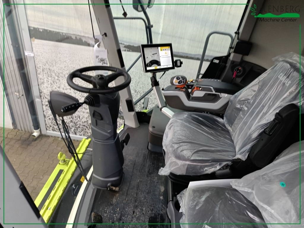 New Combine harvester Claas Lexion 8700 TT: picture 11