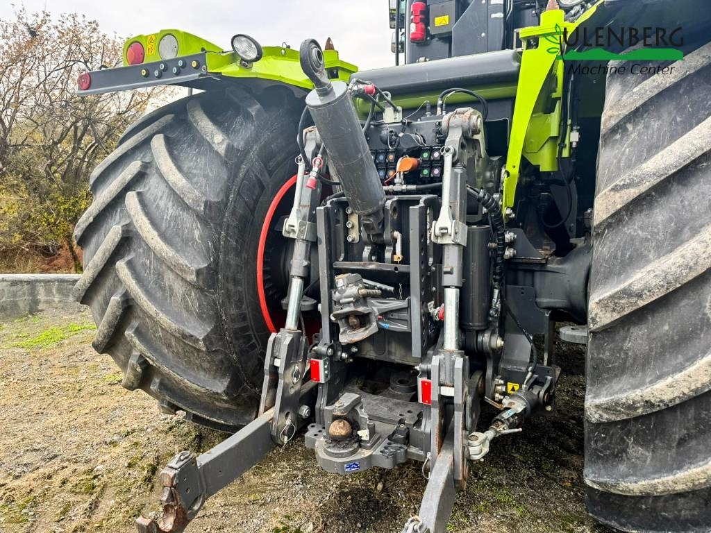 Claas Xerion 5000 Trac VC  - Farm tractor: picture 4 Claas Xerion 5000 Trac VC  - Farm tractor: picture 4